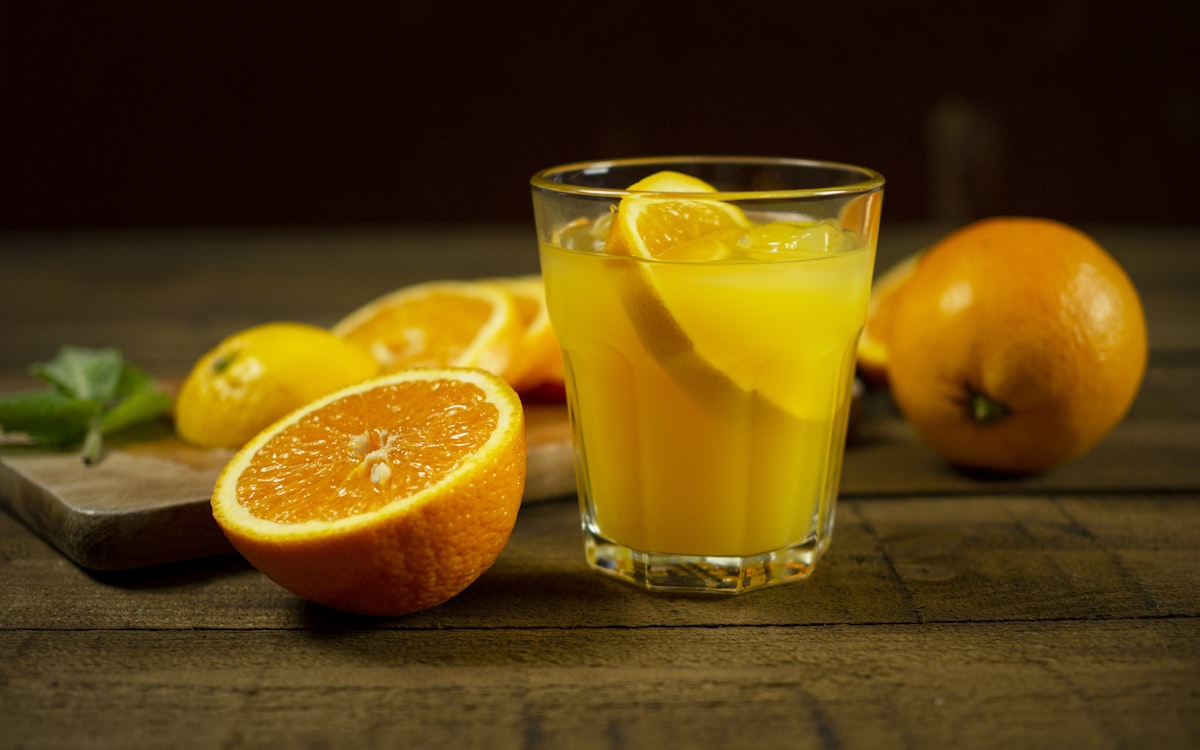 ¿Cuánto jugo puede tomar mi hijo al día?